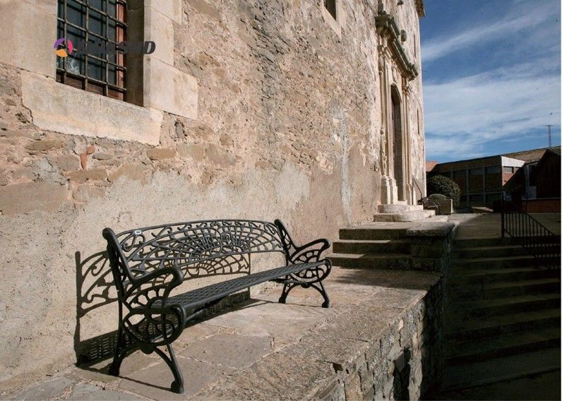  ?? Premium Outdoor KSCOOS Metal Bench